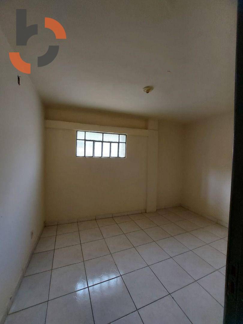 Casa à venda com 4 quartos, 105m² - Foto 9