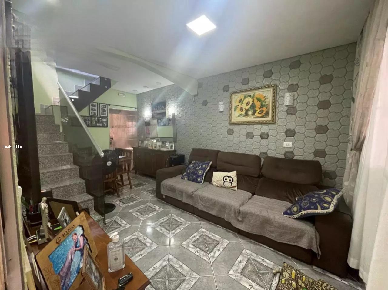 Sobrado à venda com 3 quartos, 125m² - Foto 1