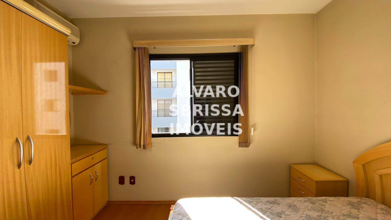 Apartamento à venda com 2 quartos, 70m² - Foto 6