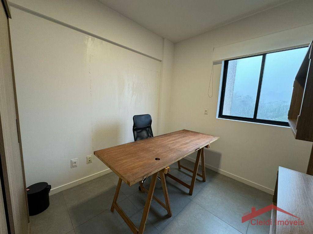 Apartamento à venda com 2 quartos, 79m² - Foto 18