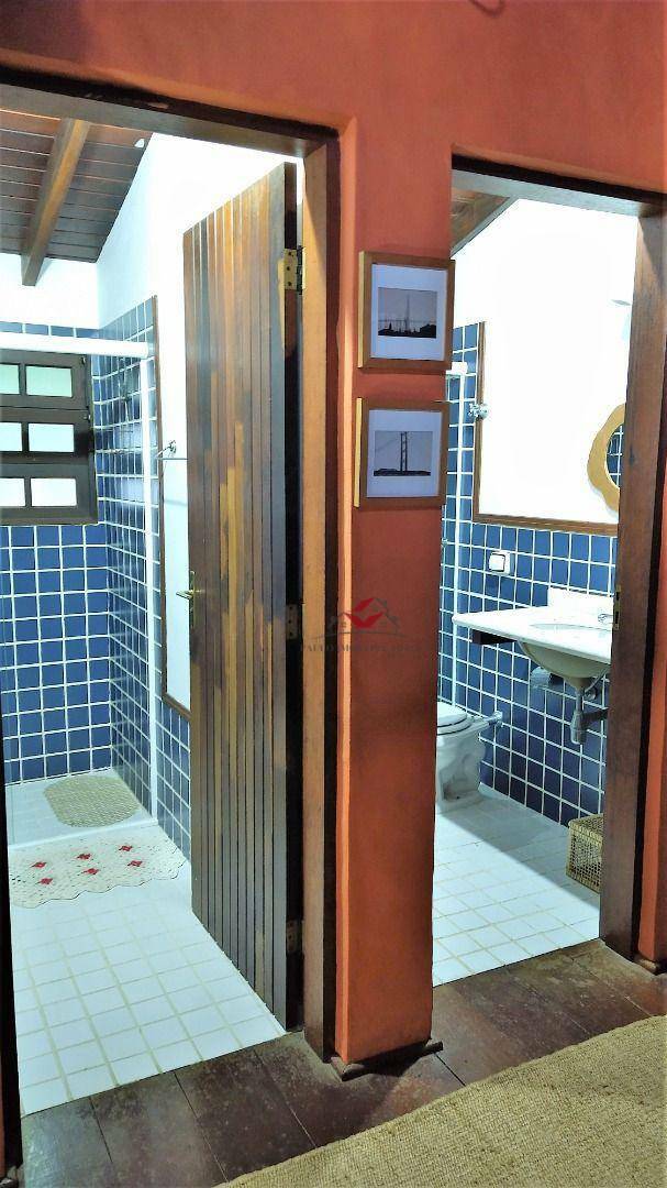 Casa de Condomínio à venda com 4 quartos, 300m² - Foto 34