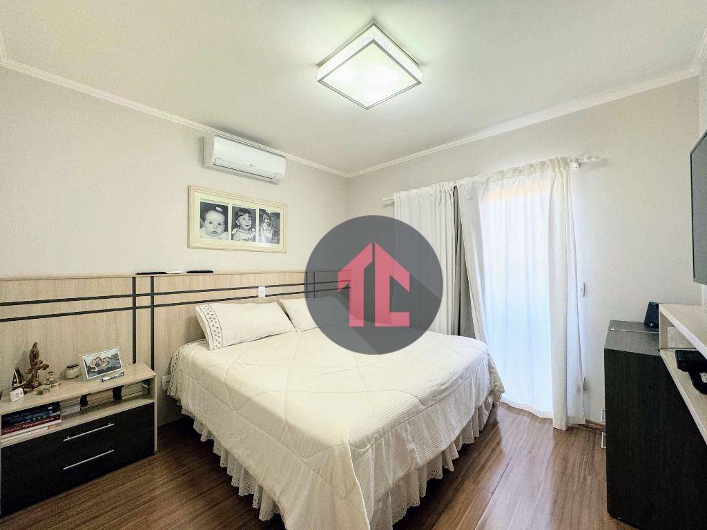 Casa de Condomínio à venda com 3 quartos, 194m² - Foto 18