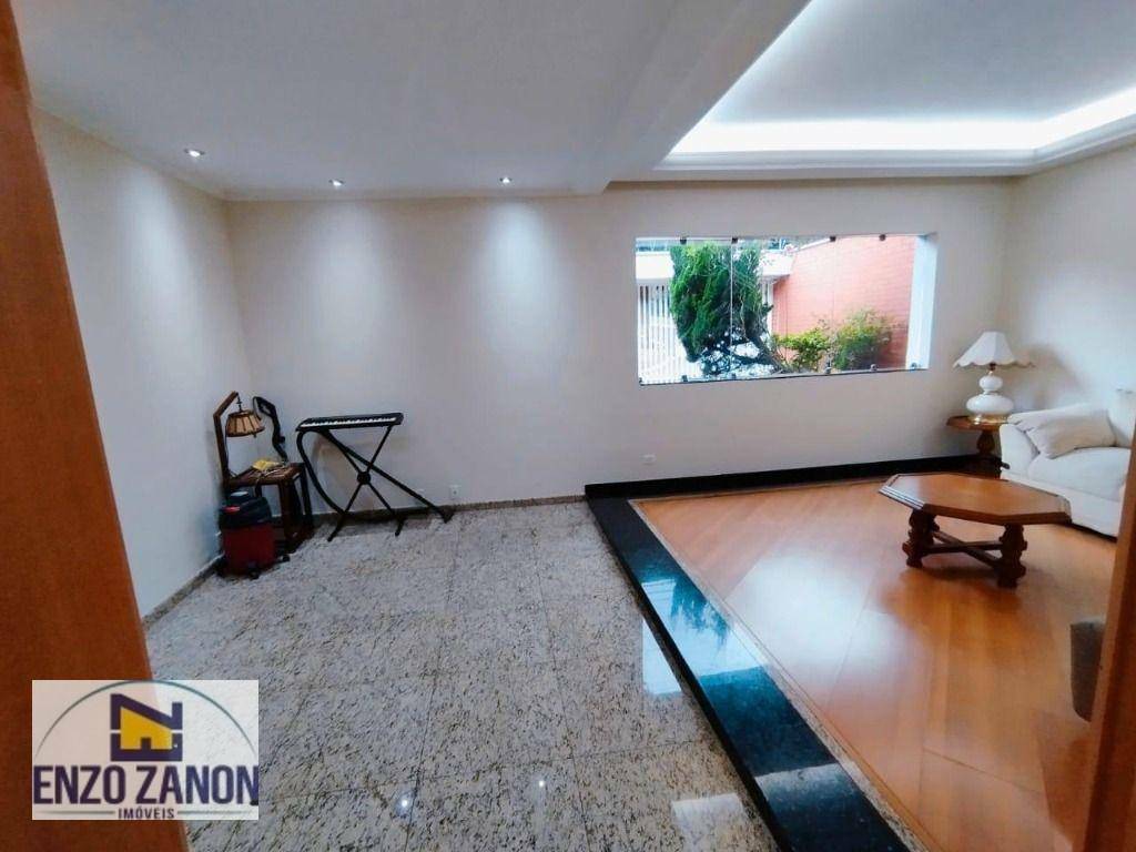 Casa para alugar com 3 quartos, 167m² - Foto 2