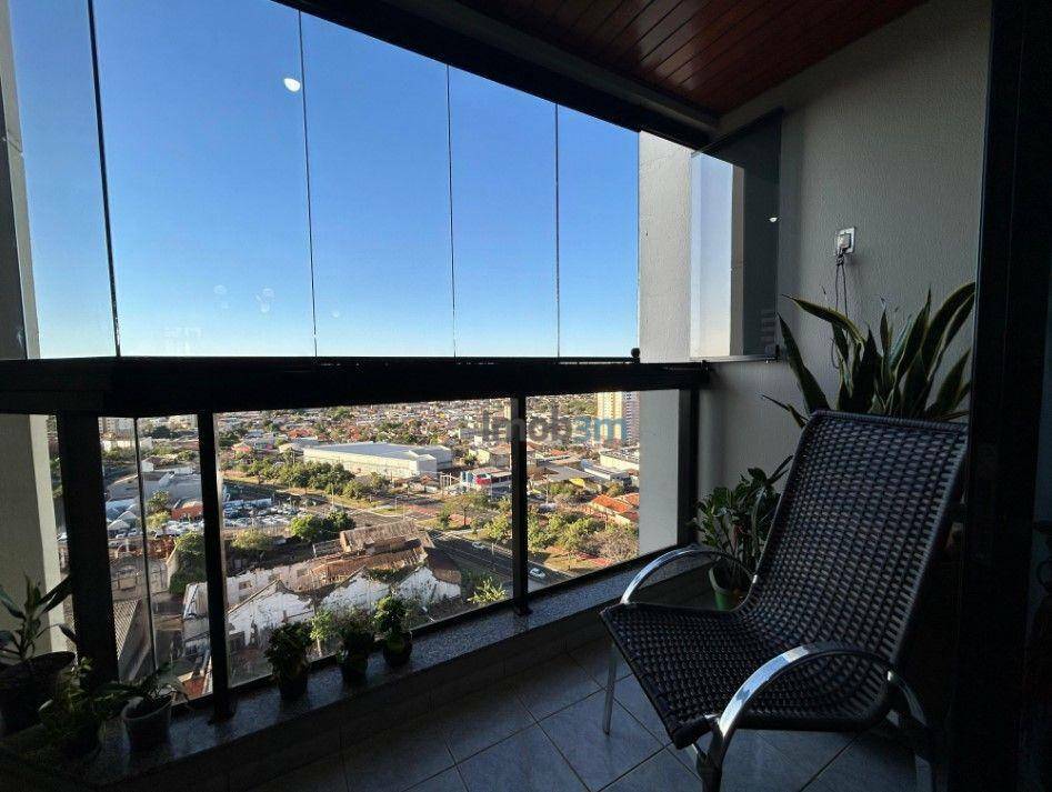 Apartamento à venda com 3 quartos, 138m² - Foto 7