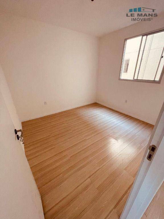 Apartamento à venda com 2 quartos, 60m² - Foto 13