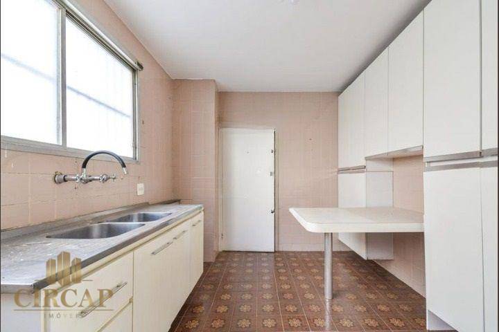 Apartamento à venda com 3 quartos, 135m² - Foto 6