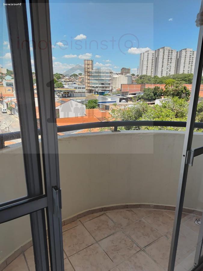 Apartamento à venda com 2 quartos, 79m² - Foto 4