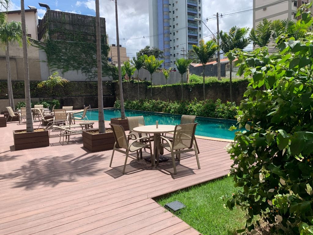 Apartamento à venda e aluguel com 3 quartos, 136m² - Foto 1