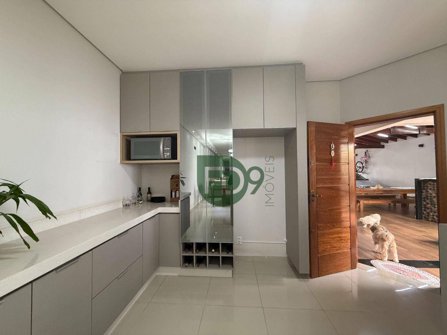 Casa à venda com 3 quartos, 225m² - Foto 23