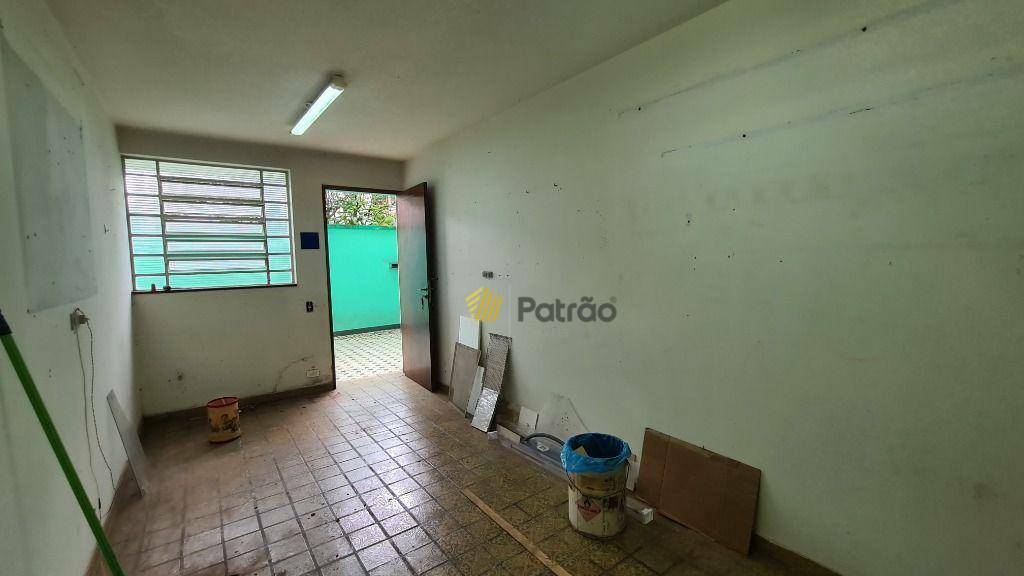 Sobrado à venda com 4 quartos, 332m² - Foto 43