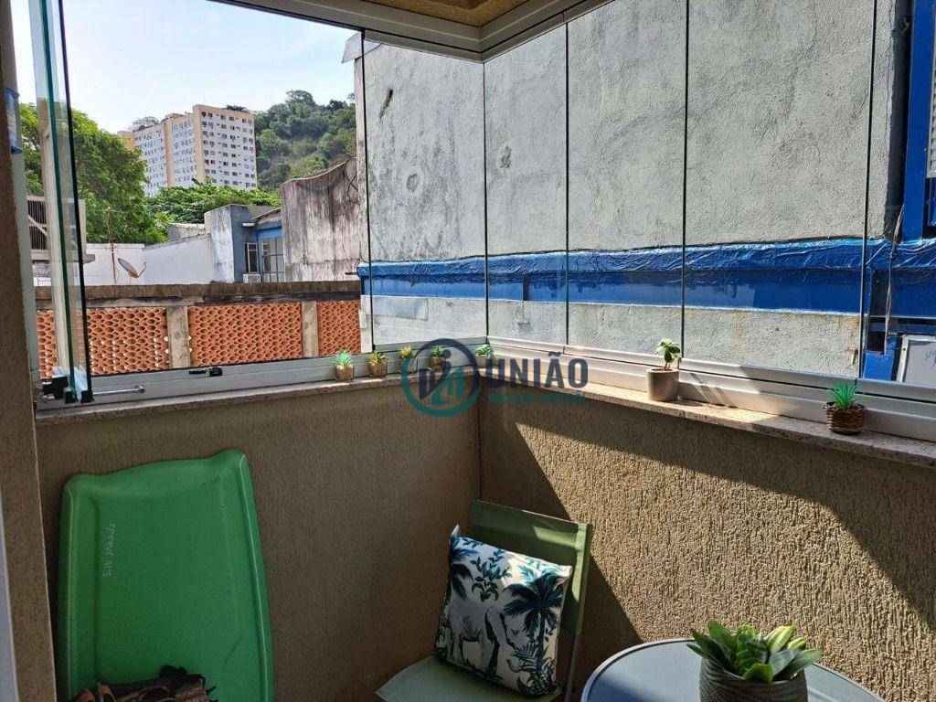 Apartamento à venda com 2 quartos, 64m² - Foto 22