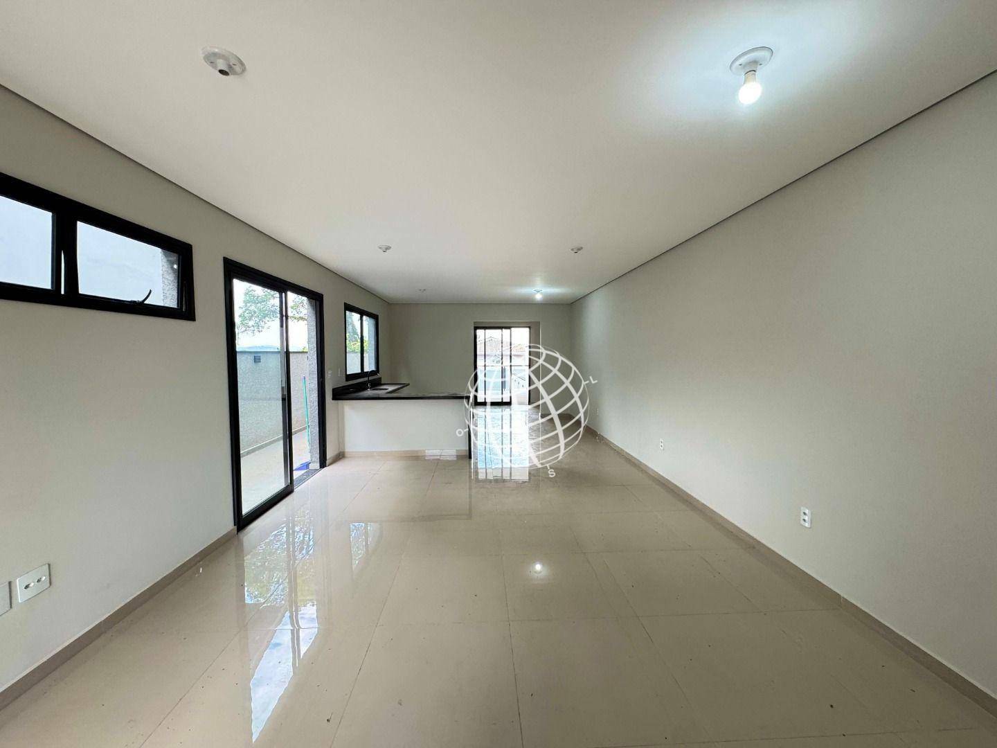 Casa à venda e aluguel com 3 quartos, 157m² - Foto 9