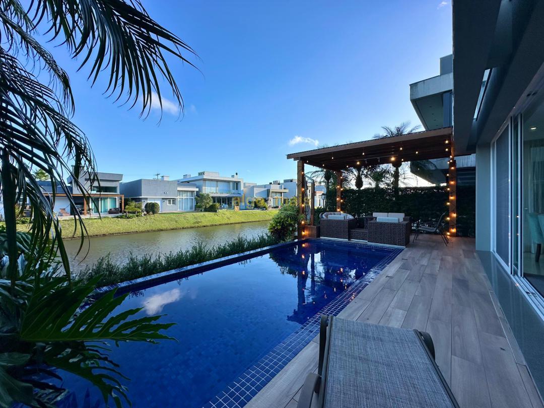 Casa de Condomínio à venda com 5 quartos, 287m² - Foto 5