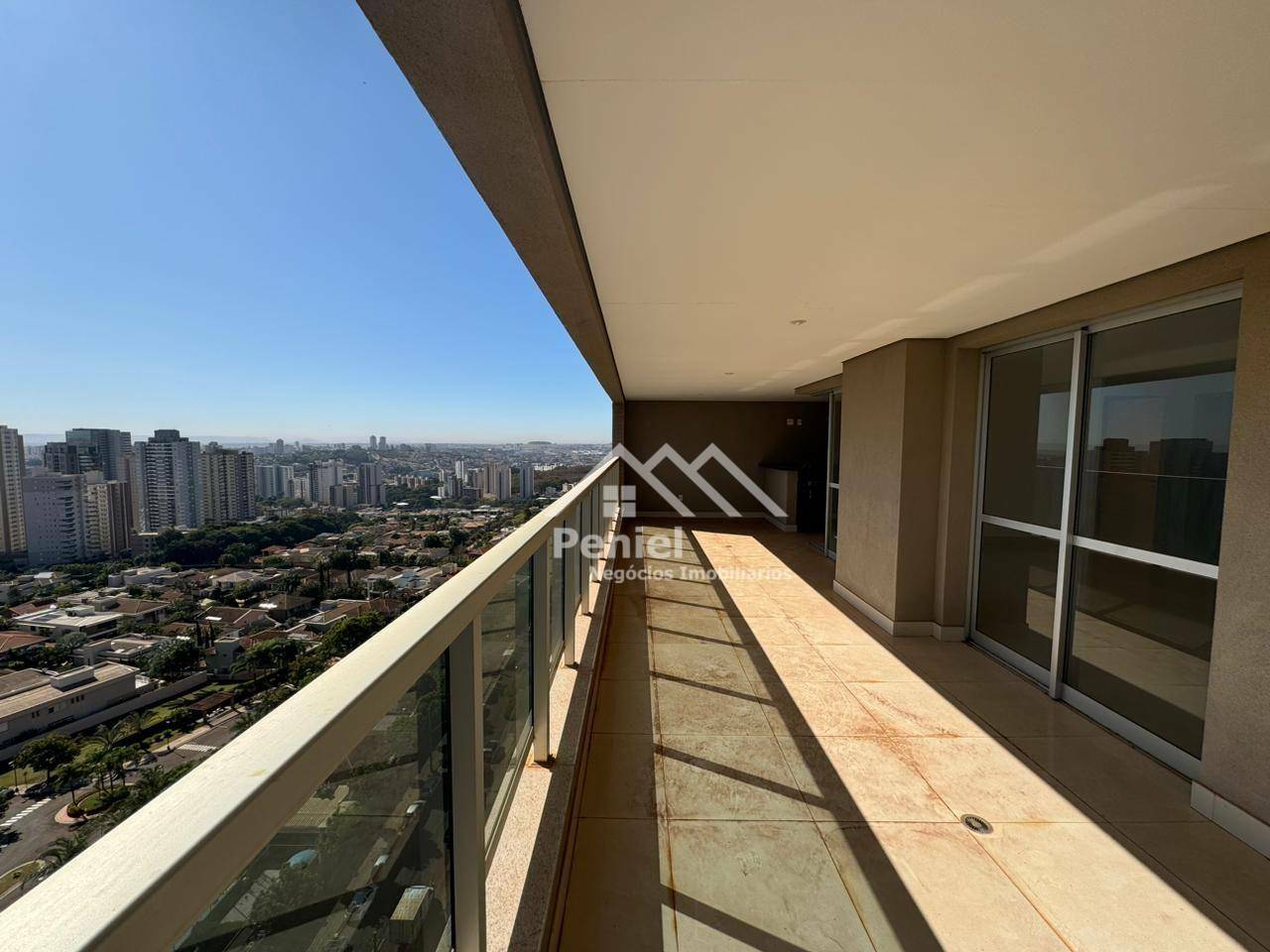 Apartamento à venda com 3 quartos, 200m² - Foto 4