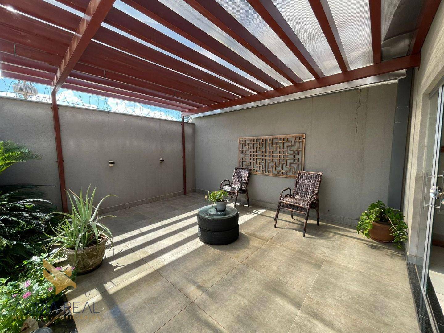 Casa à venda com 4 quartos, 230m² - Foto 62