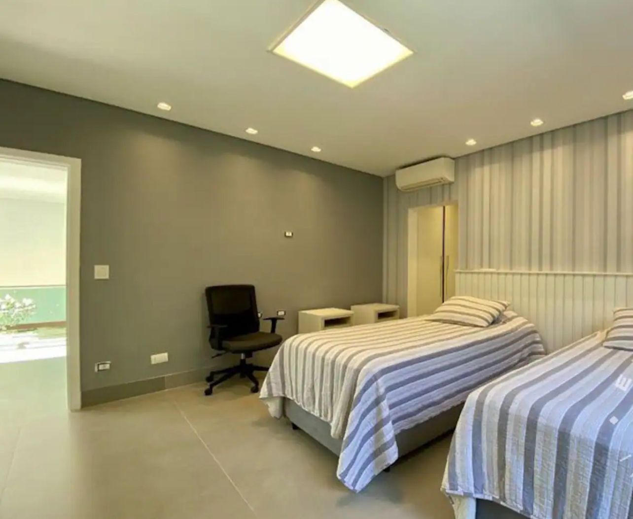 Casa à venda com 6 quartos, 370m² - Foto 23