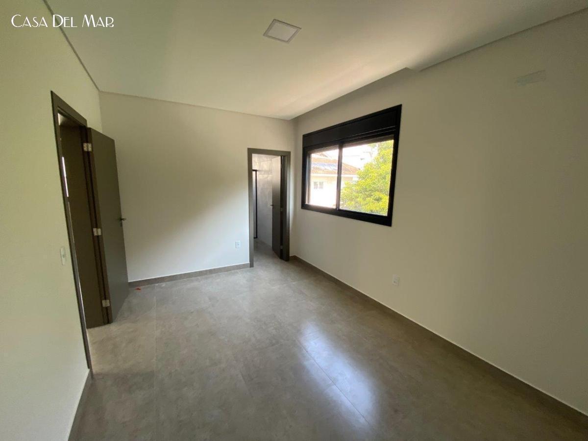 Casa à venda com 3 quartos, 220m² - Foto 24