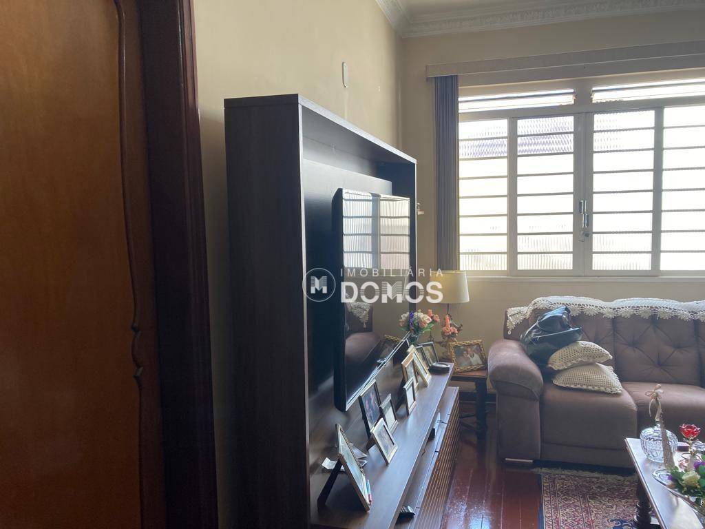 Casa à venda com 3 quartos, 300M2 - Foto 21