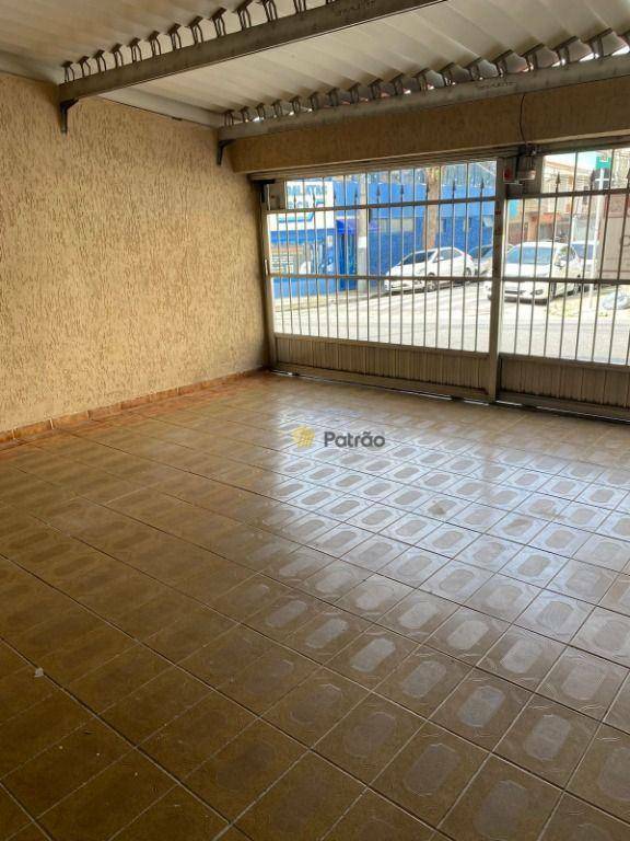 Sobrado para alugar com 3 quartos, 240m² - Foto 31