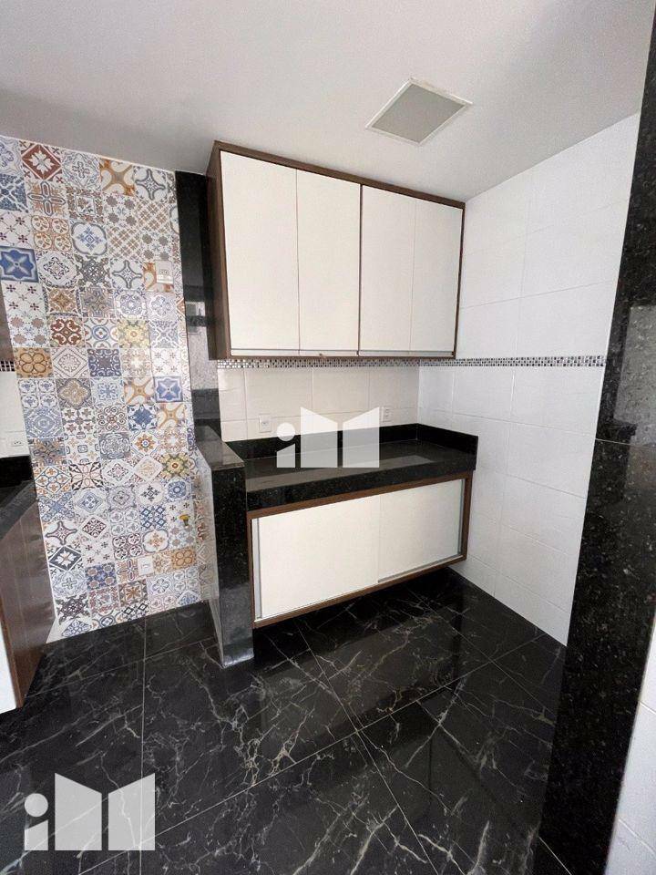 Apartamento à venda com 2 quartos, 60m² - Foto 18