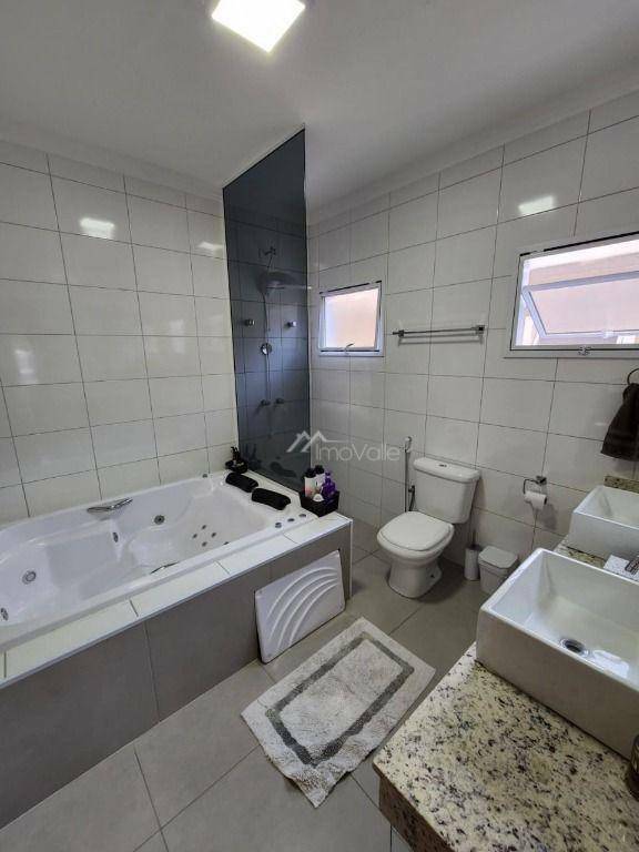 Casa de Condomínio à venda com 4 quartos, 285m² - Foto 22