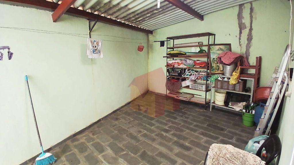 Casa à venda com 3 quartos, 108m² - Foto 9