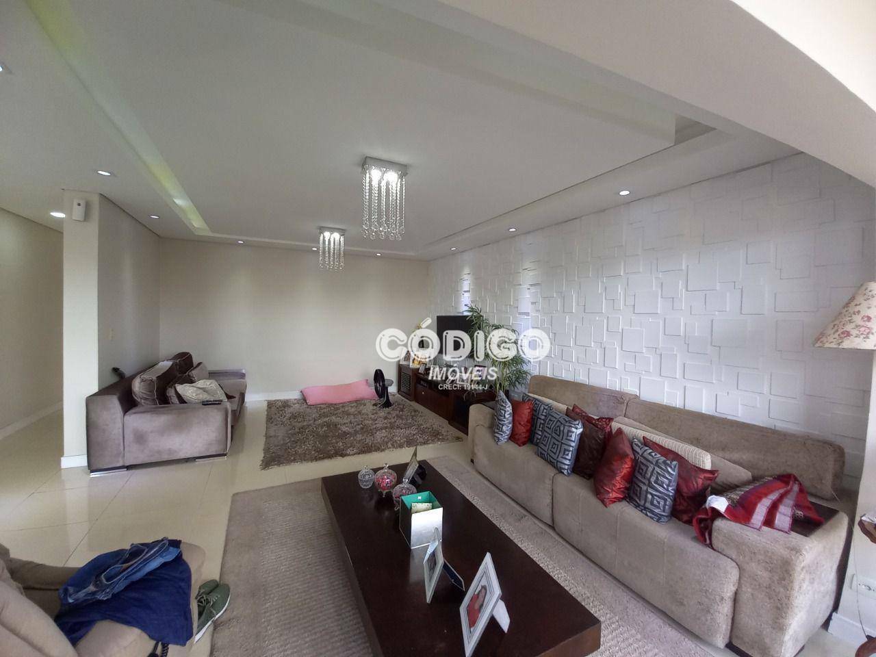 Casa para alugar com 4 quartos, 420m² - Foto 12