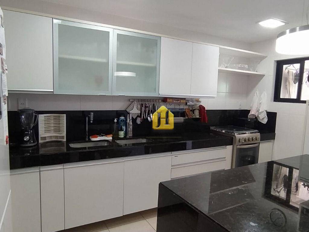 Apartamento para alugar com 3 quartos, 183m² - Foto 15