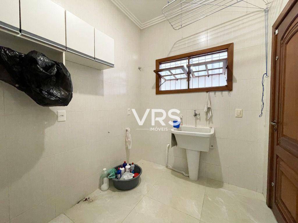 Casa à venda com 4 quartos, 195m² - Foto 16