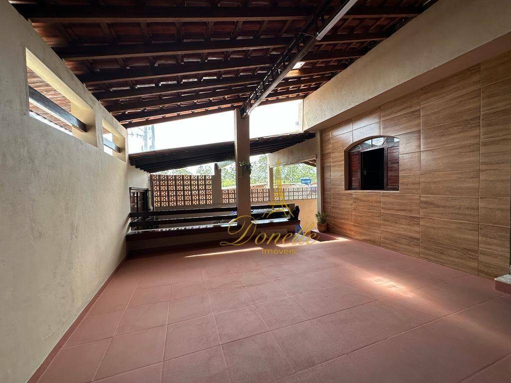 Casa à venda com 2 quartos, 225m² - Foto 9