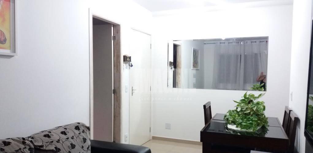 Apartamento à venda com 1 quarto, 33m² - Foto 1