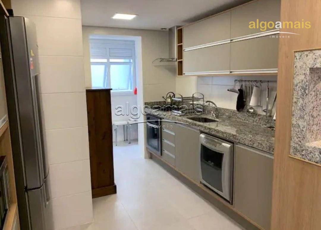 Apartamento à venda com 3 quartos, 135m² - Foto 9