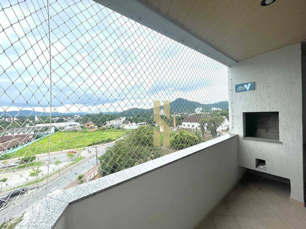 Apartamento à venda com 3 quartos, 102m² - Foto 1