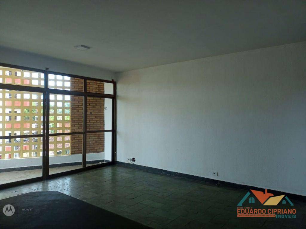 Apartamento à venda com 3 quartos, 120m² - Foto 3