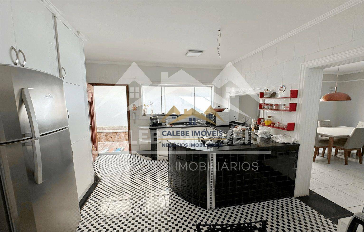 Sobrado à venda com 4 quartos, 440m² - Foto 8