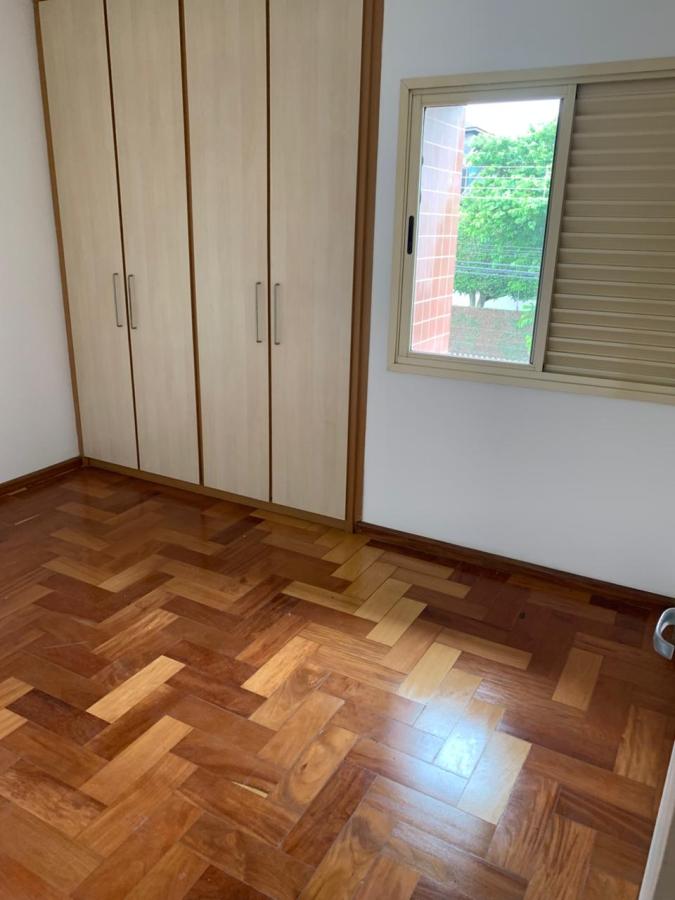 Apartamento para alugar com 4 quartos, 133m² - Foto 8