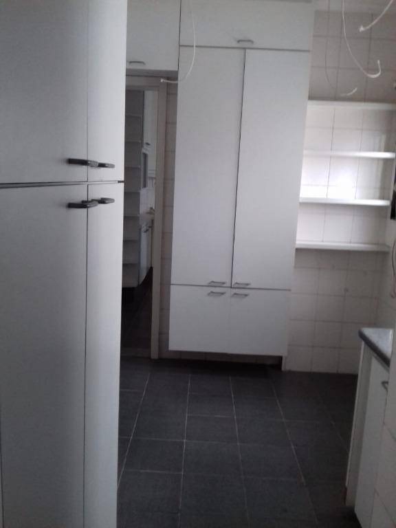 Apartamento à venda com 3 quartos, 147m² - Foto 14