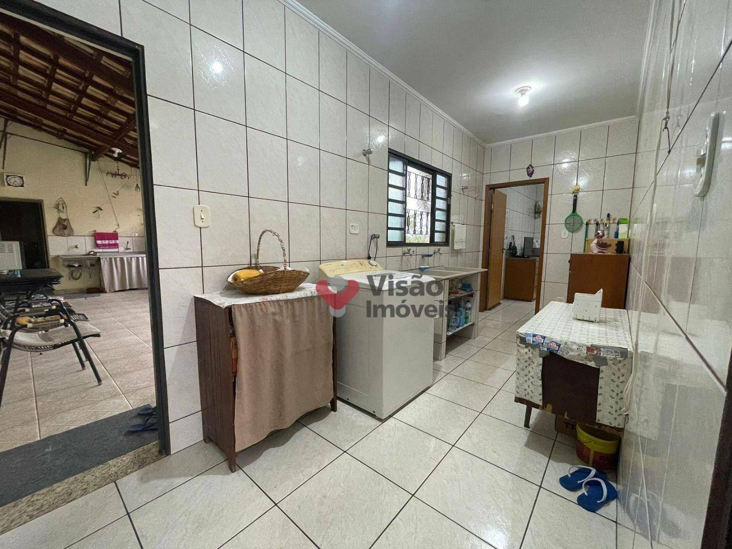 Casa à venda com 3 quartos, 218m² - Foto 19