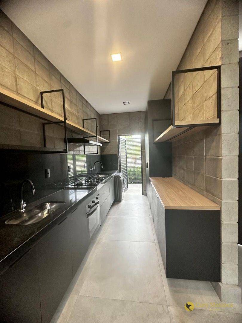 Casa de Condomínio para alugar com 3 quartos, 115m² - Foto 4