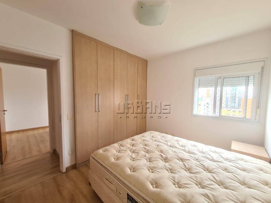 Apartamento para alugar com 3 quartos, 110m² - Foto 23