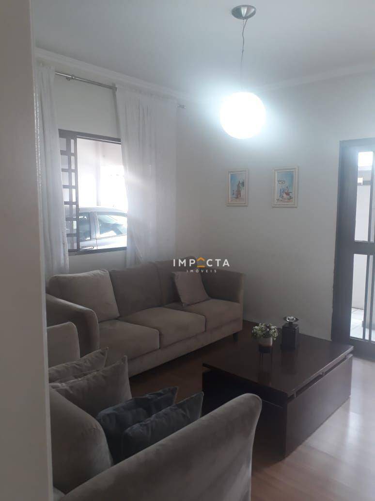 Casa à venda com 3 quartos, 187m² - Foto 2