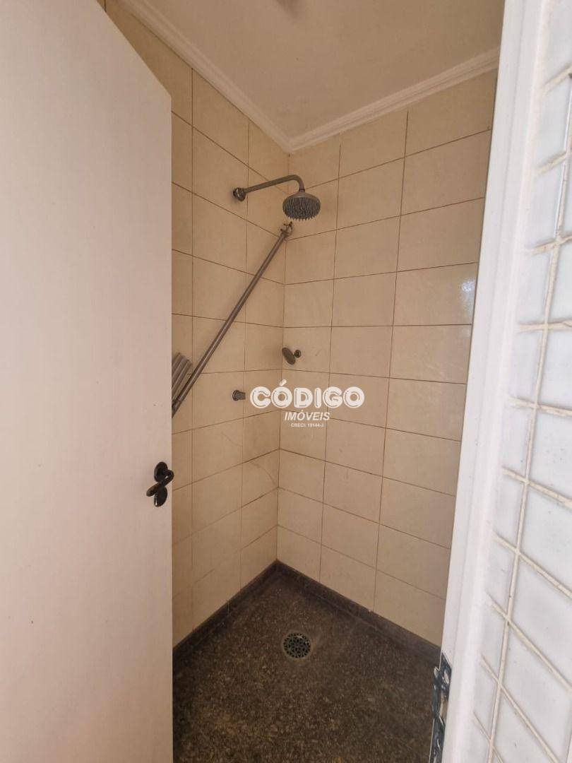 Cobertura para alugar com 3 quartos, 325m² - Foto 27