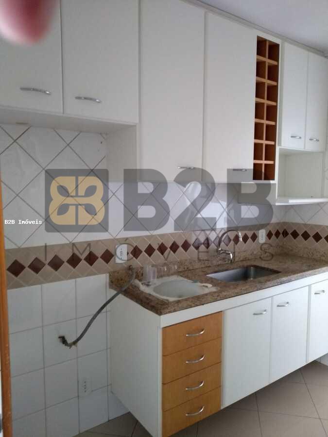 Apartamento à venda com 3 quartos, 64m² - Foto 4