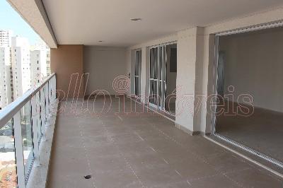 Apartamento à venda com 3 quartos, 212m² - Foto 4