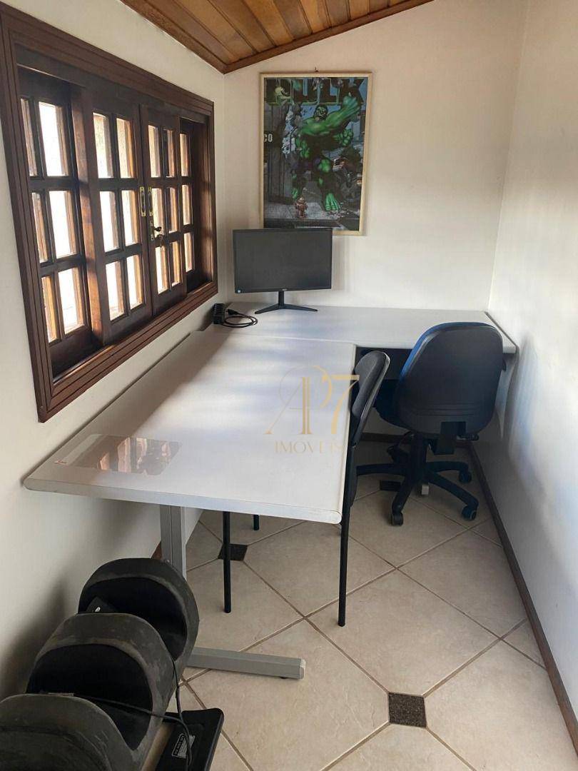 Casa de Condomínio à venda com 3 quartos, 240m² - Foto 20