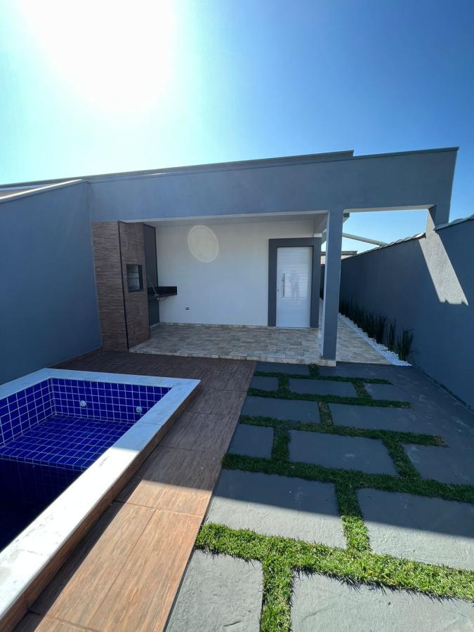 Casa à venda com 2 quartos, 180m² - Foto 2