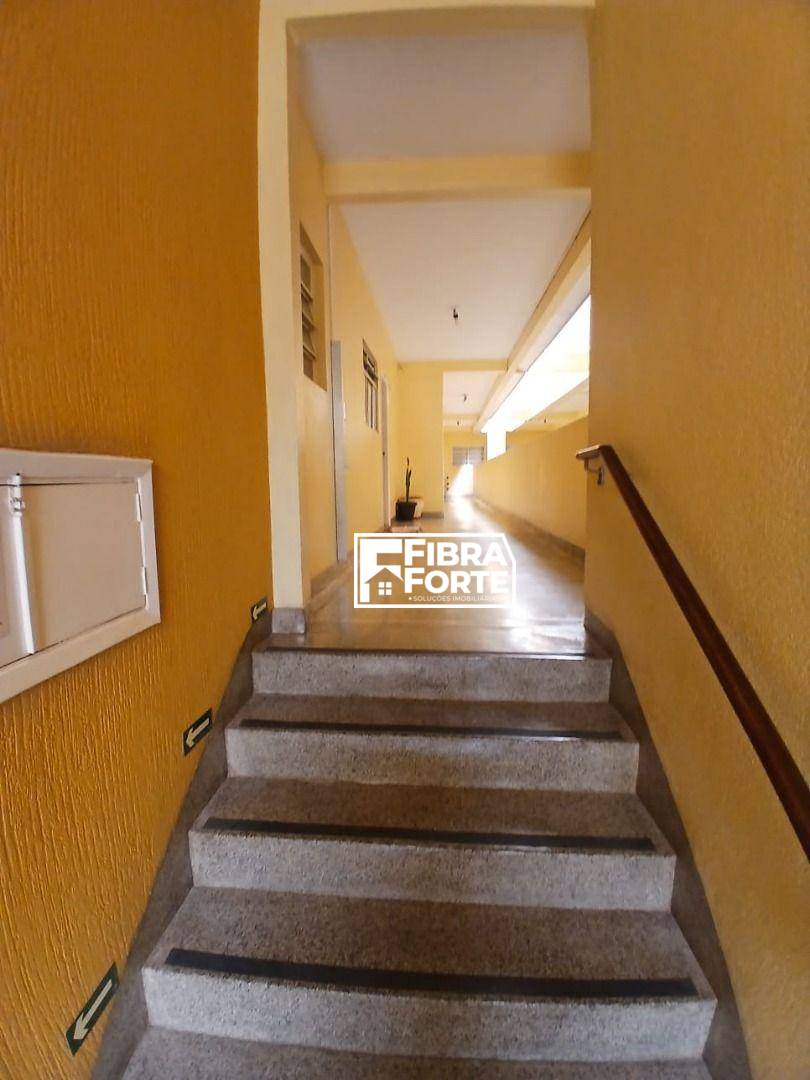 Apartamento à venda com 2 quartos, 70m² - Foto 27