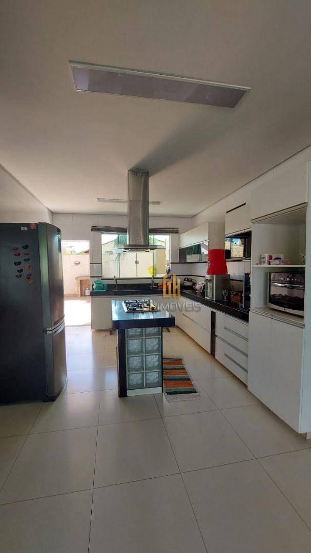 Sobrado à venda com 4 quartos, 360m² - Foto 9