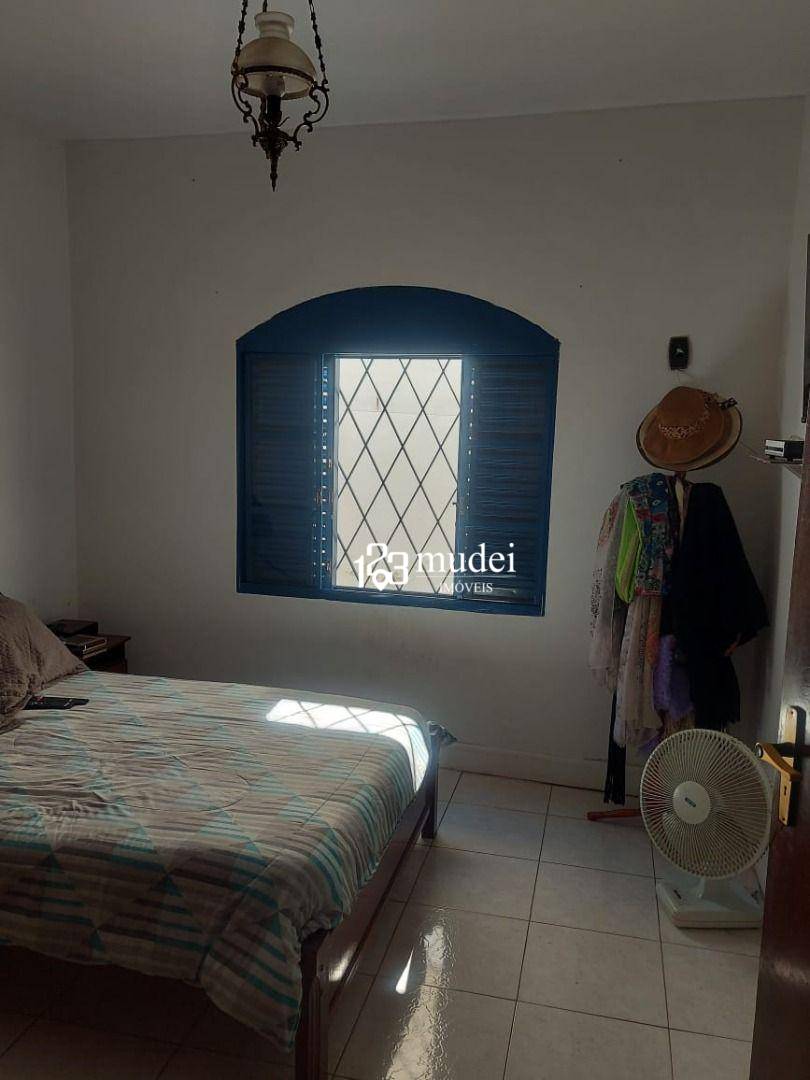 Casa à venda com 4 quartos, 180m² - Foto 20