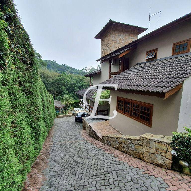 Casa de Condomínio à venda com 4 quartos, 458m² - Foto 4